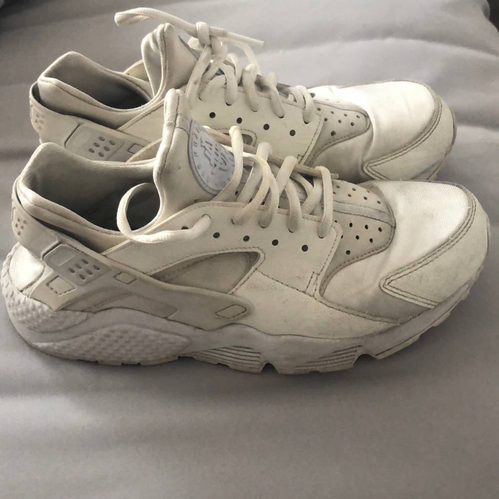 women white nike air huarache